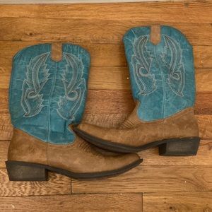 Women’s Cowboy Boots with Teal